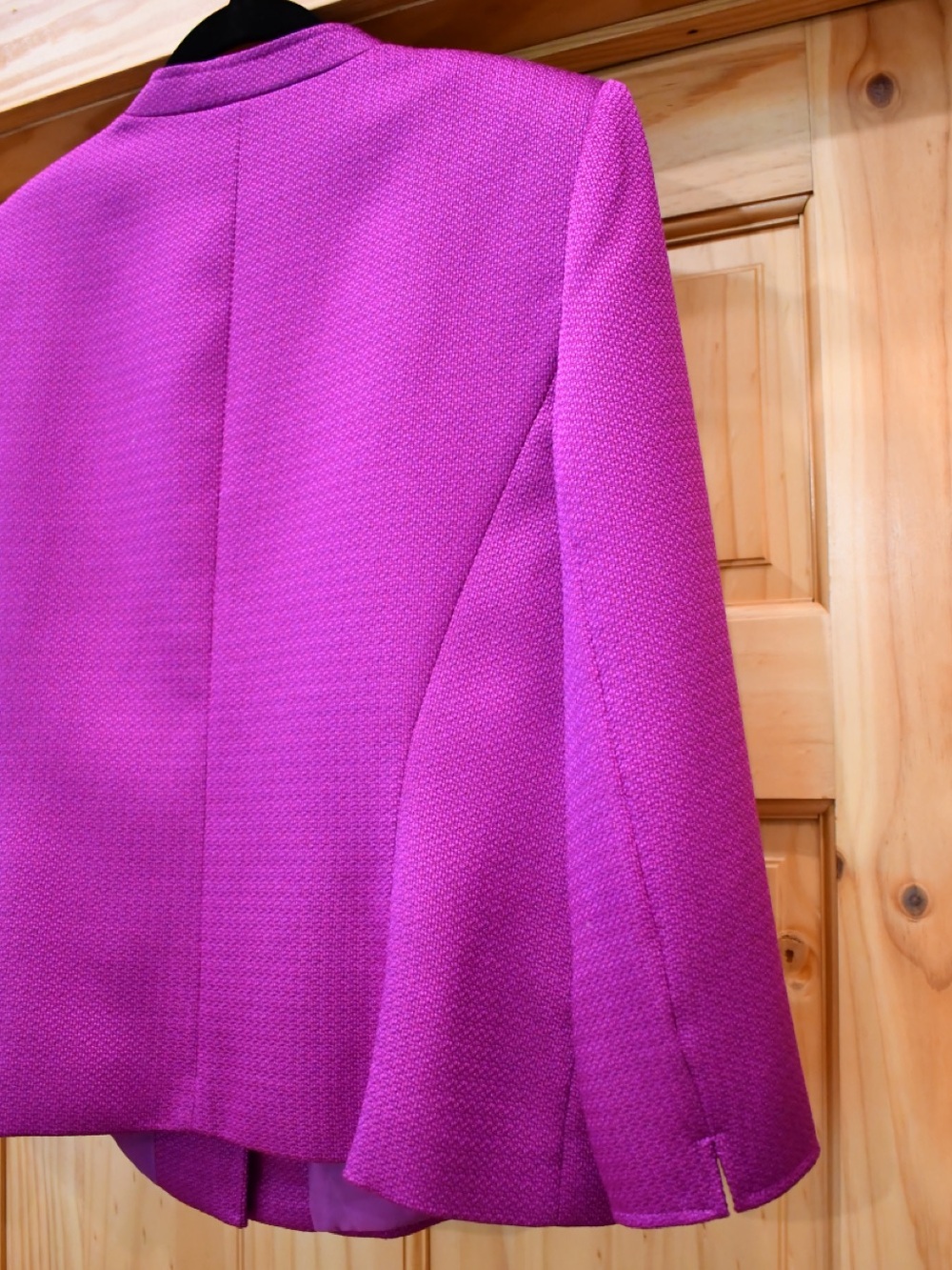 Tahari Arthur S. Levine Magenta Textured Notchless Blazer 10 - Picture 8 of 10